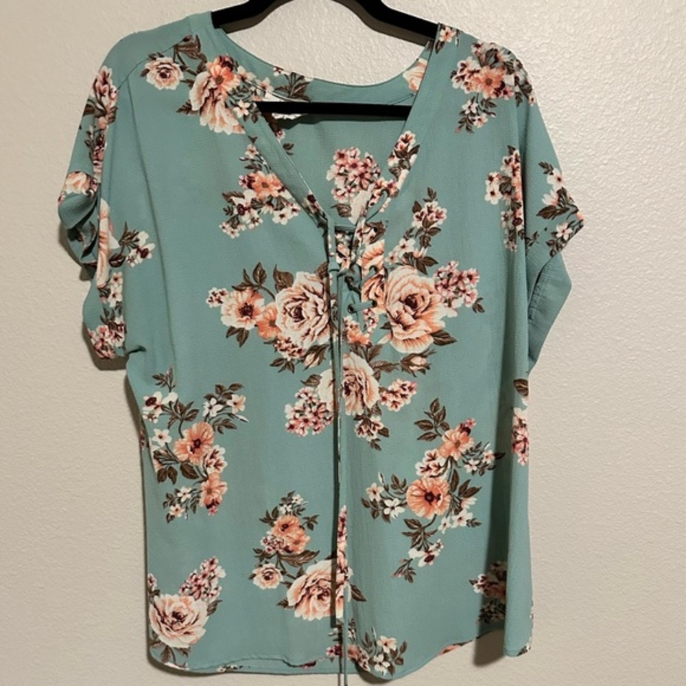 Flower and Feather Dress Blouse 1X